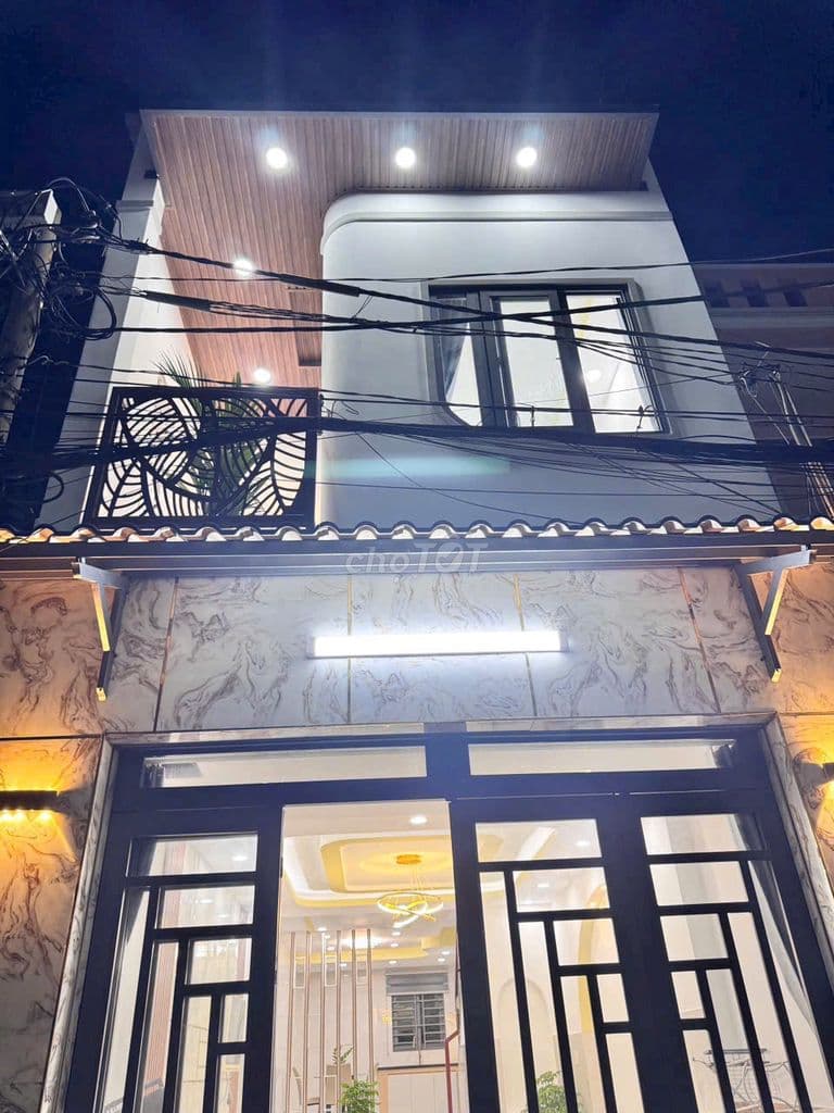 NHÀ ĐÚC ĐẸP hẻm 5m thông, Gần chợ GÒ XOÀI