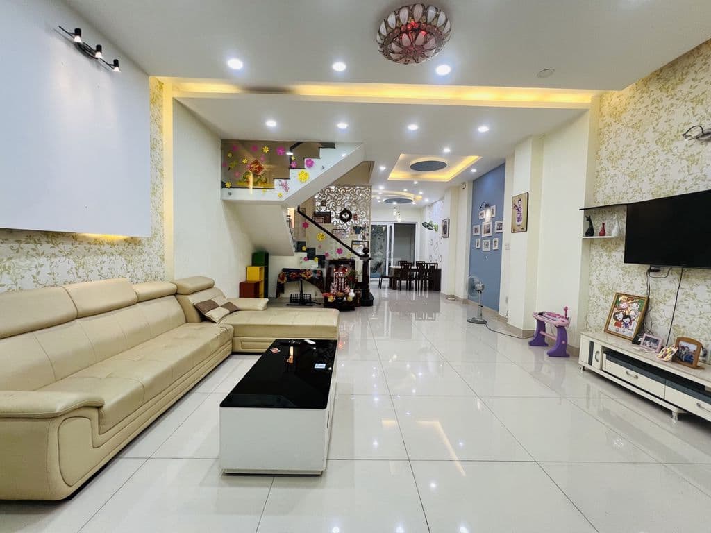 Chính chủ Giảm giá Siêu Tốt, 5.6 x 20m,đường Lê Đức Thọ, P16 GV