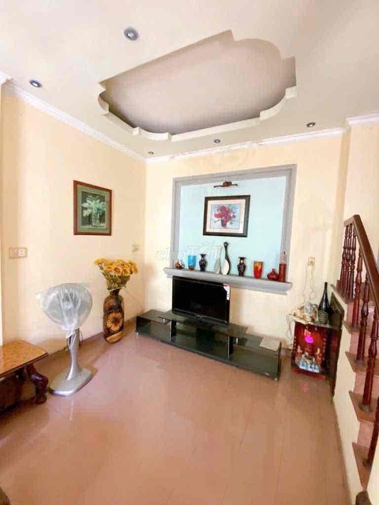 Nhà 3 Tầng gần 70m2 ngay ĐH CN4 Lê Lợi chỉ hơn 6ty