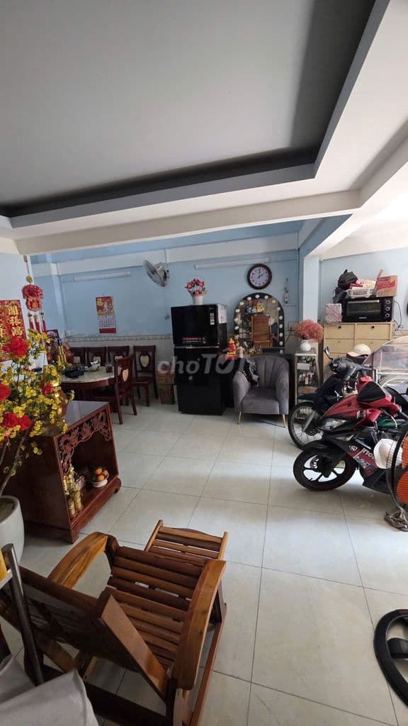 BÁN NHÀ HẺM TỈNH LỘ 10 GẦN CHỢ, KẾ BÊN KHU TÊN LỬA - Ảnh 2