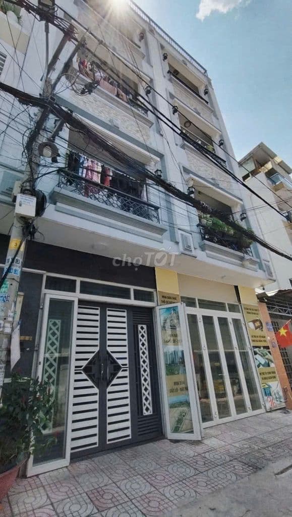BÁN TÒA CĂN HỘ DỊCH VỤ 36 PHÒNG- TÂN – DÒNG TIỀN 150 TRIỆU/THÁNG