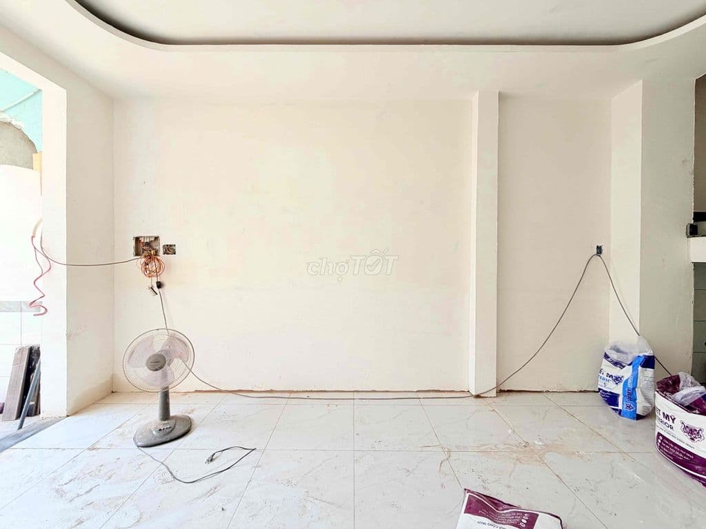 NHÀ MỚI ĐƯỜNG LÊ VĂN KHƯƠNG 1 LẦU NHỈNH 4 TỶ - Ảnh 2