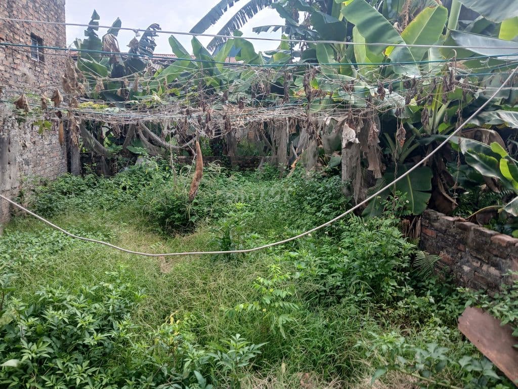Bán đất xen kẹt