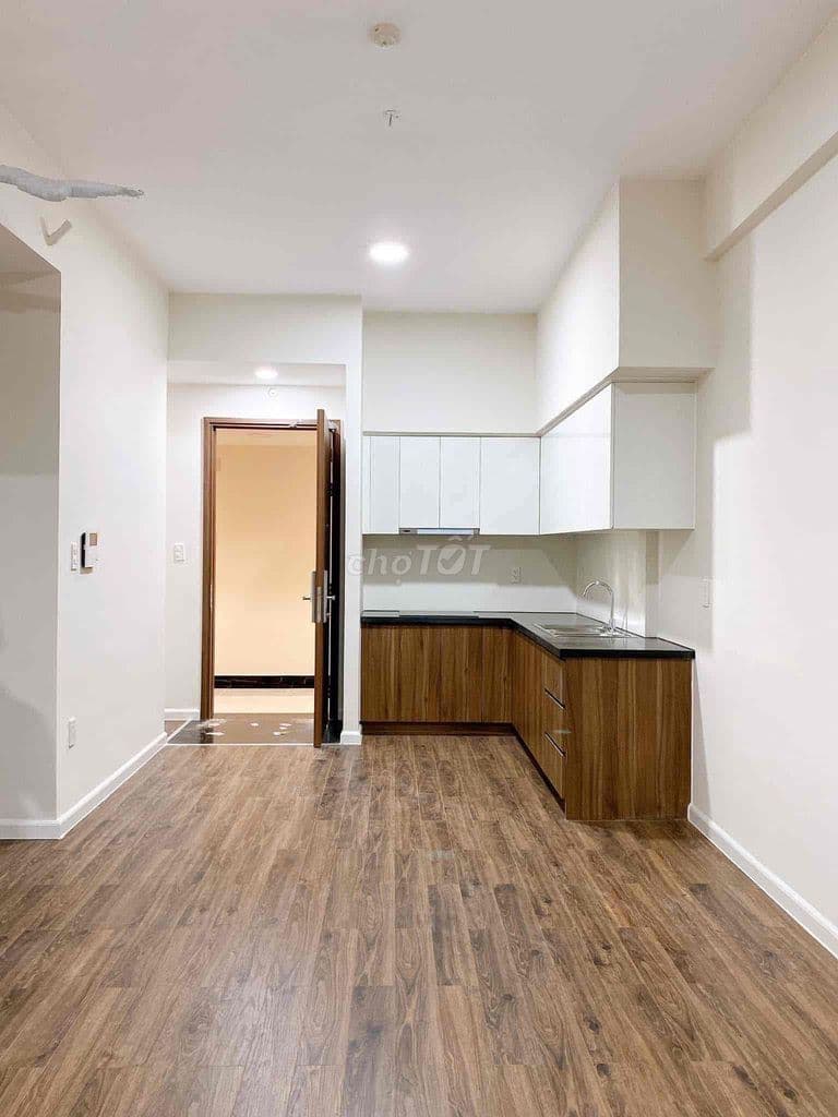 Bán căn hộ 2PN 1WC, hướng Đông -view hồ bơi, sân vườn - Ảnh 3