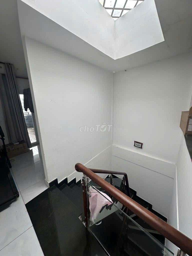 Nhà 4 tầng KHU PHÂN LÔ đường Bùi Công Trừng phường Thới An Q12, 68m² - Ảnh 3