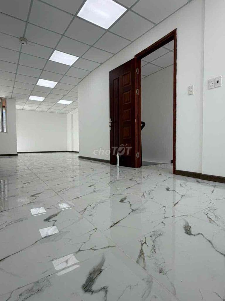 Cực Hiếm! Nhà Mặt Tiền Kinh Doanh - View Công Viên Xanh Mát - Ngay Cạn - Ảnh 2