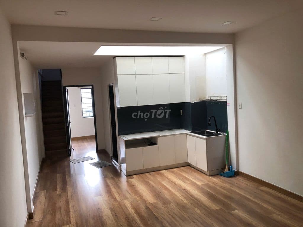 Chính Chủ Bán CC Sổ Hồng Lâu Dài-Rẻ-Trung Tâm Tân Phú-Mát cả ngày