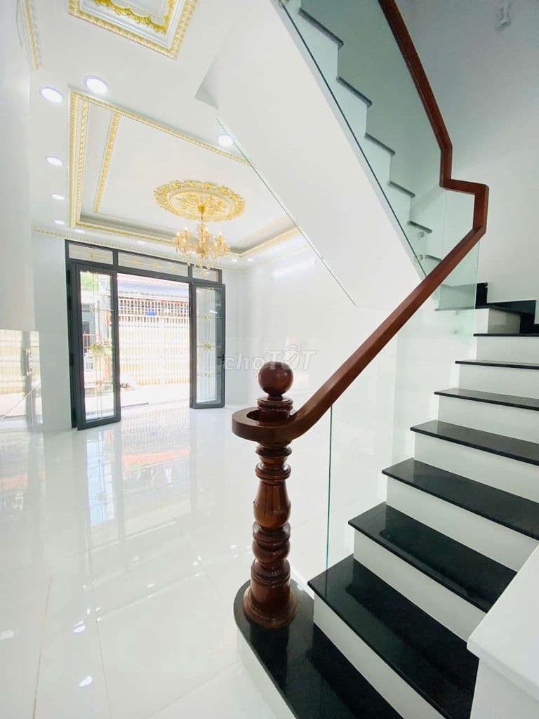 Chính chủ đăng bán nhà mới đẹp kiểu cổ điển 5 tầng vào ở liền Q8 - Ảnh 3
