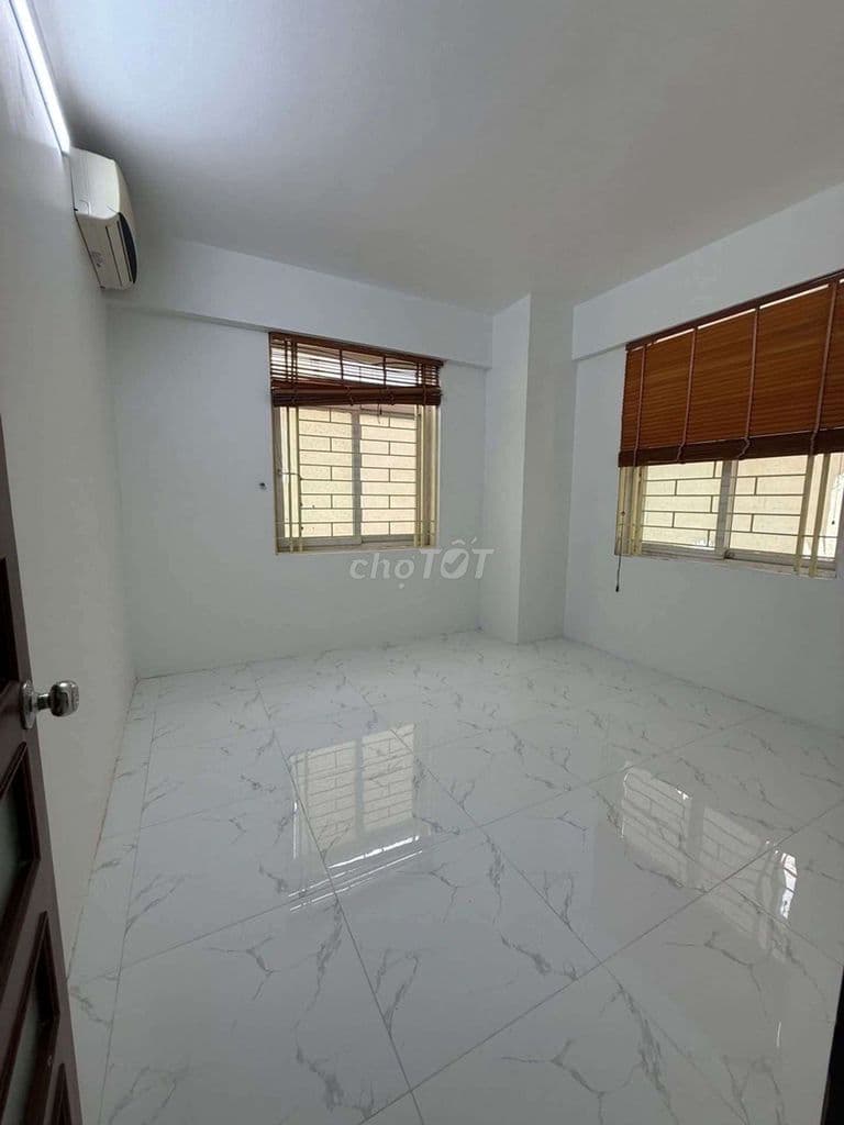 SIÊU RẺ! Chung cư khu Trung Hòa, Cầu Giấy _Lô góc _60m*2pn giá 4.x tỷ - Ảnh 3