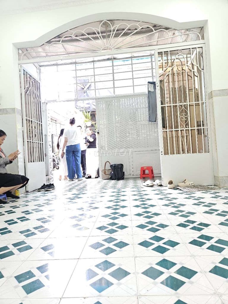 Nhà 55m2 Ngay sát Trường Chinh Tân Bình liền kề căn mặt tiền hơn 4 tỉ - Ảnh 2