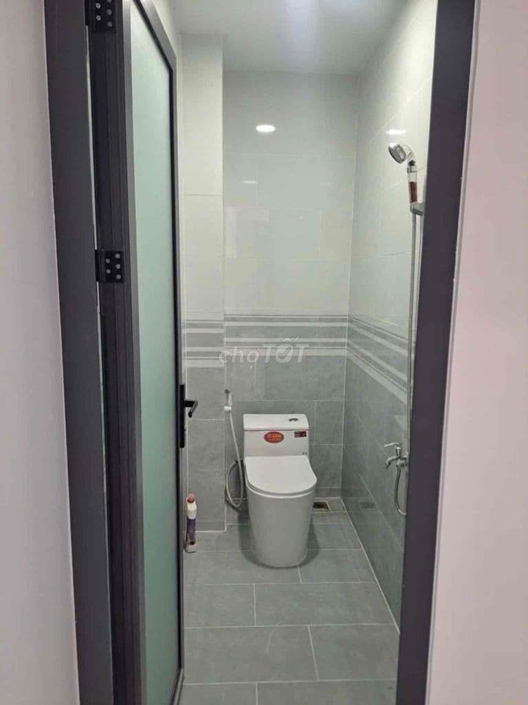 HAI MẶT HẺM XE HƠI CÁCH TRƯỞNG CHINH 100m - Dt:121m2 , GIÁ CHỈ 7,5Tỷ - Ảnh 3