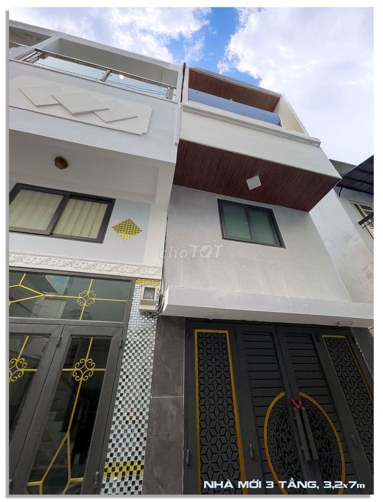 NHÀ MỚI 3 TẦNG GẦN CẦU CALMETTE 2 PHÚT ĐẾN CHỢ BẾN THÀNH CHỈ 4,55 TỶ