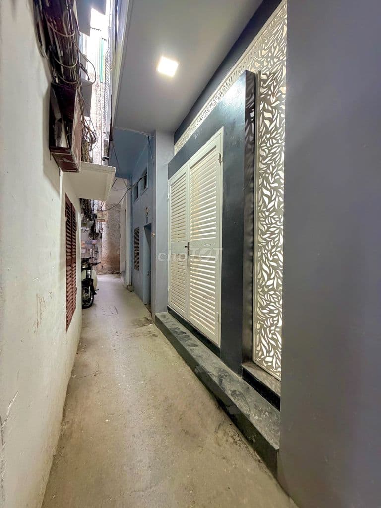 NHÀ MỚI 5 TẦNG NGÕ CHỢ KHÂM THIÊN — 32M², 4PN, SỔ ĐỎ