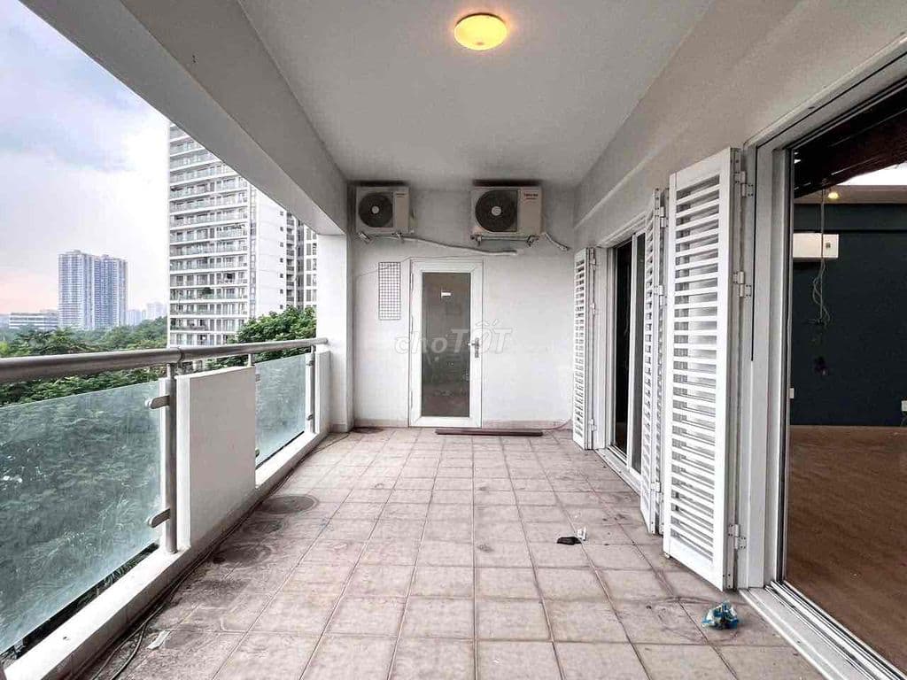 BÁN CĂN HỘ PHÚ MỸ HƯNG DT 137M2 3PN 2WC GIÁ ĐẦU TƯ SỔ HỒNG CẦM TAY - Ảnh 3