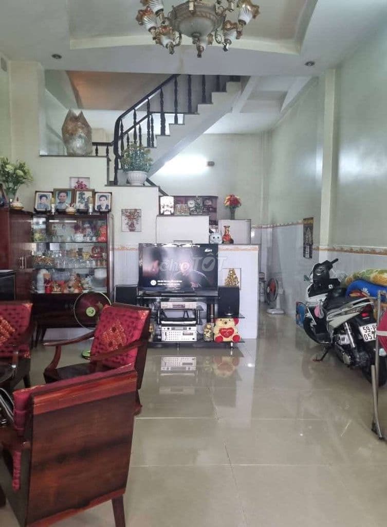 MT ĐHT 9, 88 m², 3 tầng, nhỉnh 5 đồng. - Ảnh 2