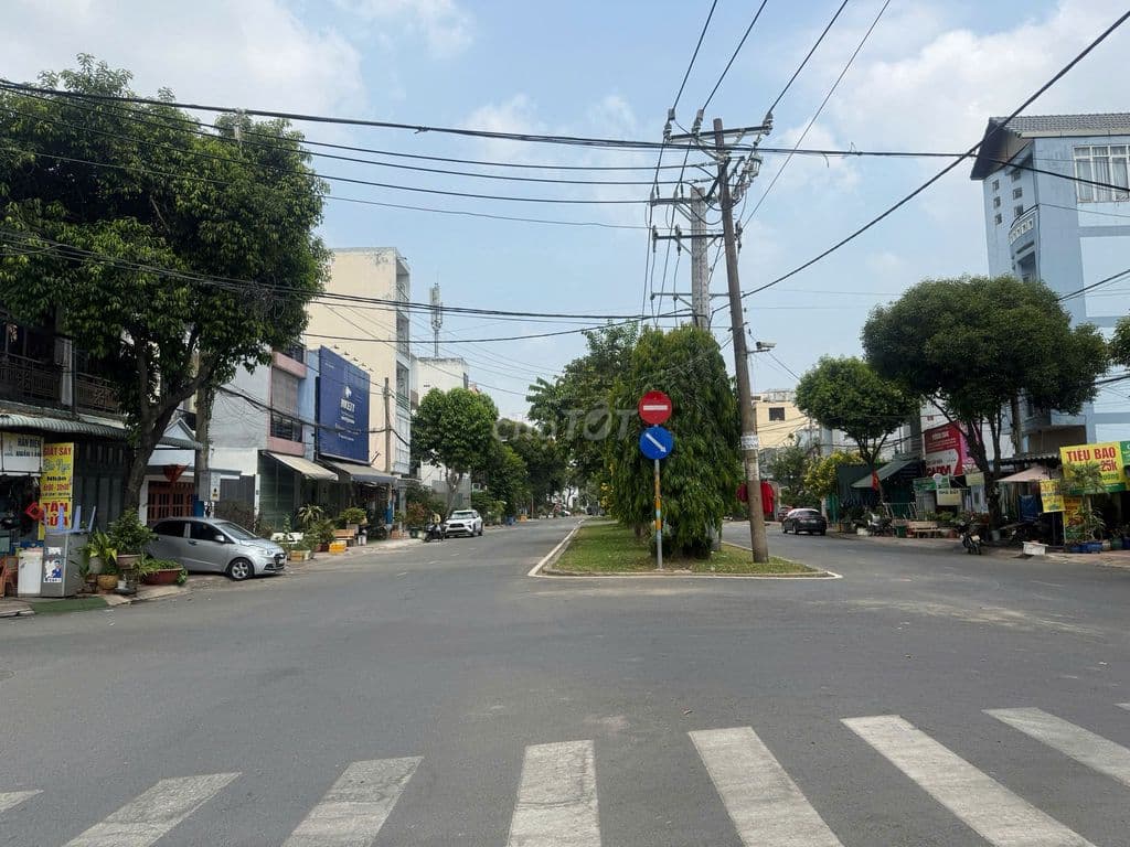 Nhà 1T1L Đại Lộ 3 Phước Bình gần trường CĐ Kinh tế giá chỉ 12,2 tỷ - Ảnh 3