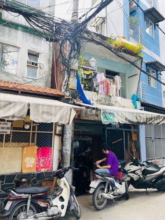 Giảm chào 2 tỷ:-HẺM XE TẢI 6M THÔNG - NGAY CHỢ PHÚ NHUẬN -