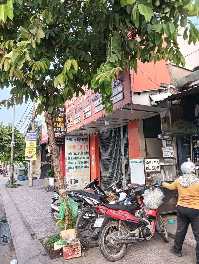 Nhà cần bán - Ảnh 2