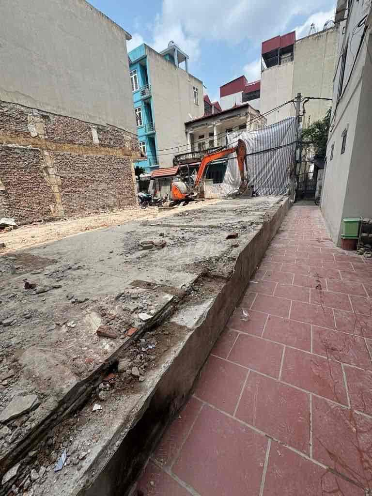 Đất Lê Trọng Tấn, vị trí đẹp, xây gì cũng đẹp - Ảnh 2