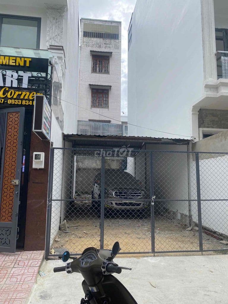 Chính Chủ Bán Gấp Lô Đất Vàng 4x15m, KDC Cao Cấp, Đối Diện Cổng Trường