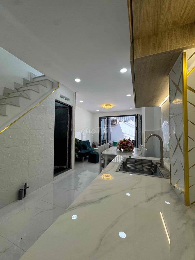 🔥 DƯỚI 3T - NHÀ 2 TẦNG NỞ HẬU KHU TÊN LỬA🔥 - Ảnh 3