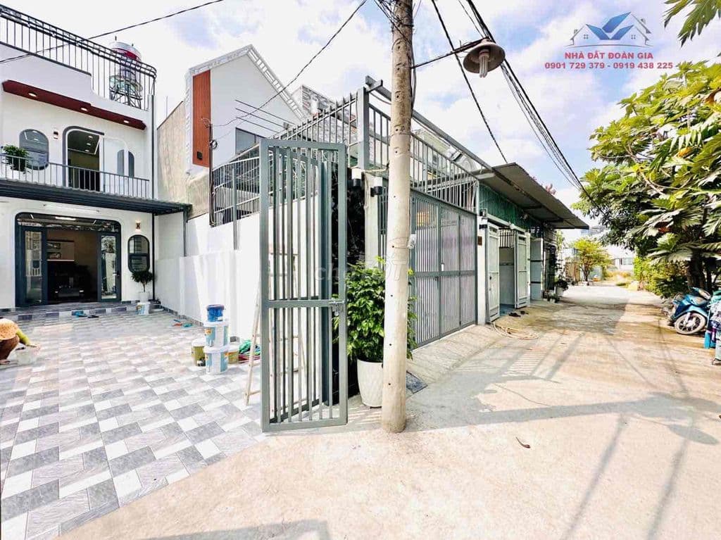 Nhà 4m x 19m 2 tầng mặt tiền đường bờ kênh Thạnh Xuân 24 - Ảnh 2