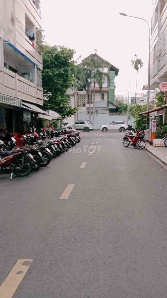 💰2xx tỷ - Chung cư P.3 p.4 - DT 50 m² (4 x 12.5) 2 PN, 1 PK, 1 bếp,