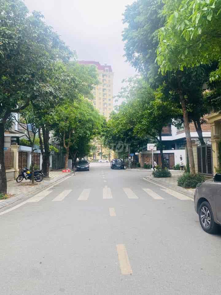 Biệt Thự Vườn Đào-Tây Hồ,Lô Góc 3 Thoáng,Hàng Xóm Quan Chức,An Ninh TĐ