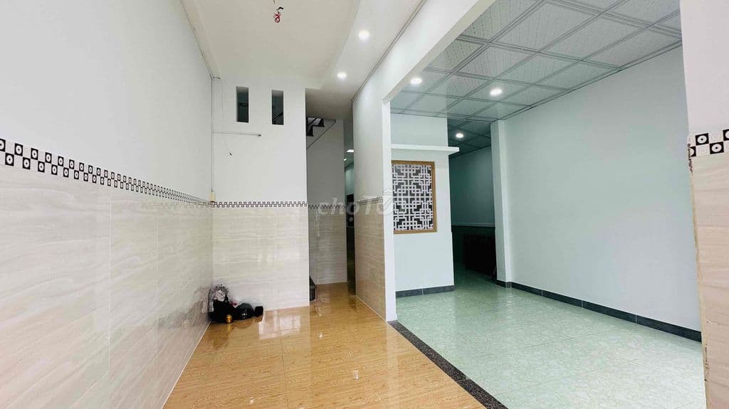 Bán nhà 2 Tầng - 100m2 ( nở hậu ) - Đặng Văn Bi, Thủ Đức - 3PN, 3WC - Ảnh 2