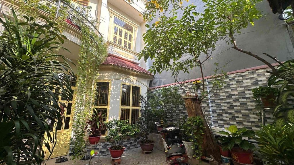 Biệt thự mini 100m2, Ô tô ngủ nhà, Kế bên chợ Phạm Văn Bạch