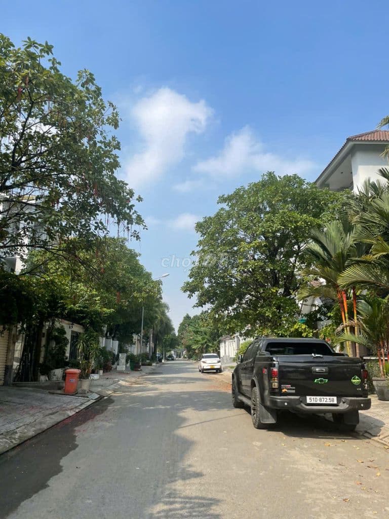 Siêu rẻ. Đất 20/2A Đặng Thùy Trâm. DT 7X18.5M. GPXD Trệt Lửng 2 lầu ST