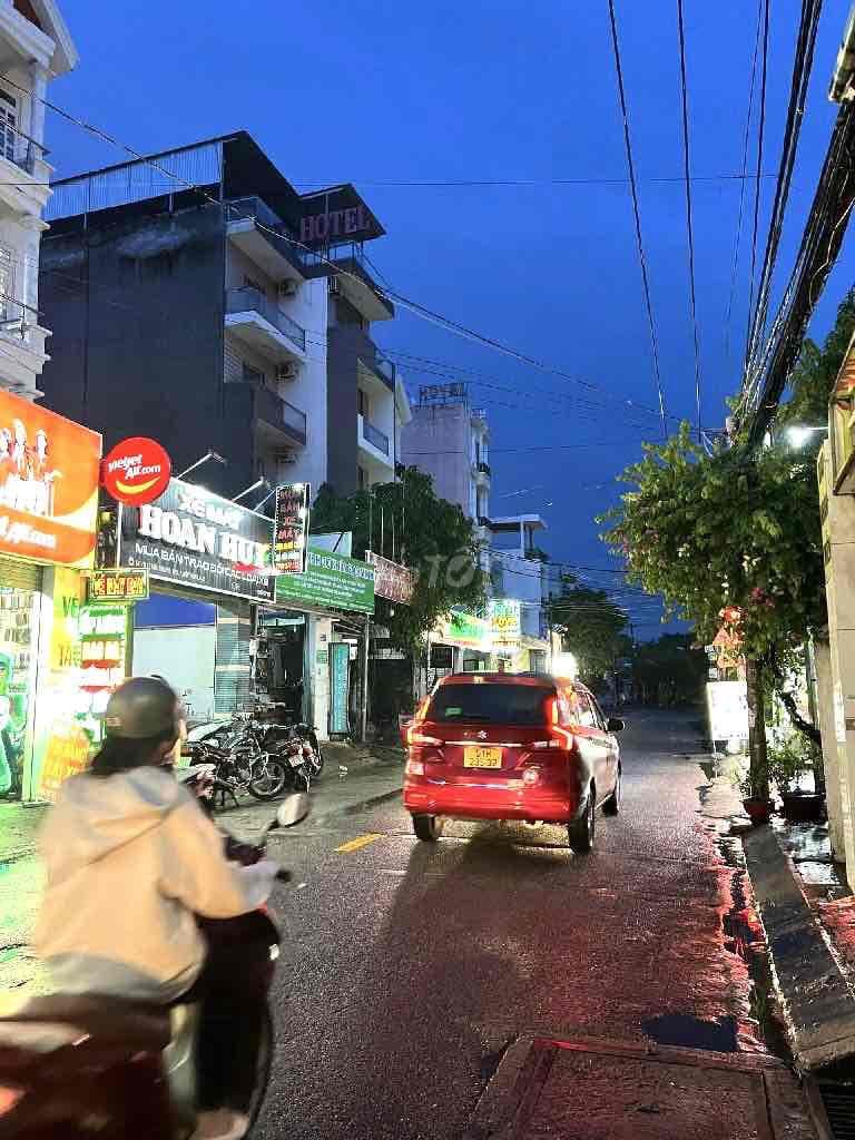 MẶT TIỀN GIÁ HẺM NHÁNH LÊ VĂN KHƯƠNG, TÂN THỚI HIỆP, DT 84M2, 3 LẦU