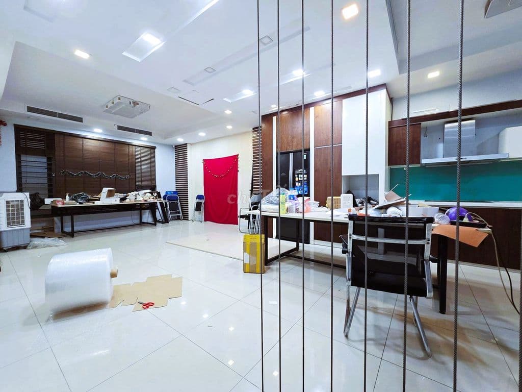 Bán nhà Xuân Thủy, Cầu Giấy, Gần mặt phố, Kinh doanh, 60m2, 18 tỷ - Ảnh 2