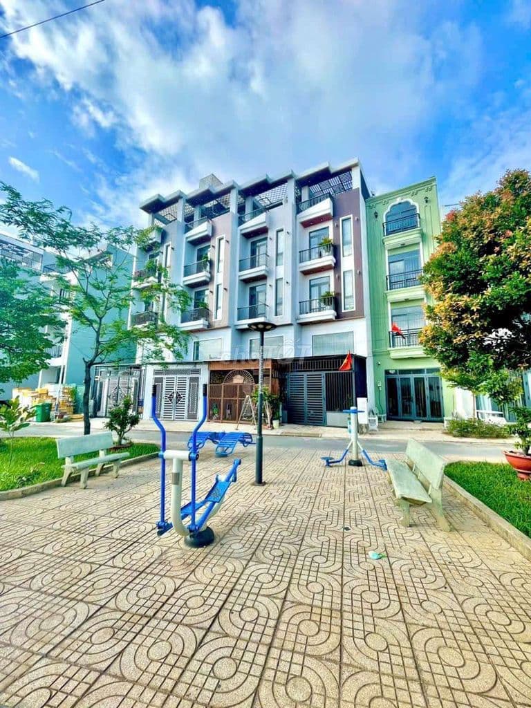 đường nhựa 20m thông thoáng XH tránh nhau – đất78m2 view CV TL 4.X TỶ - Ảnh 2