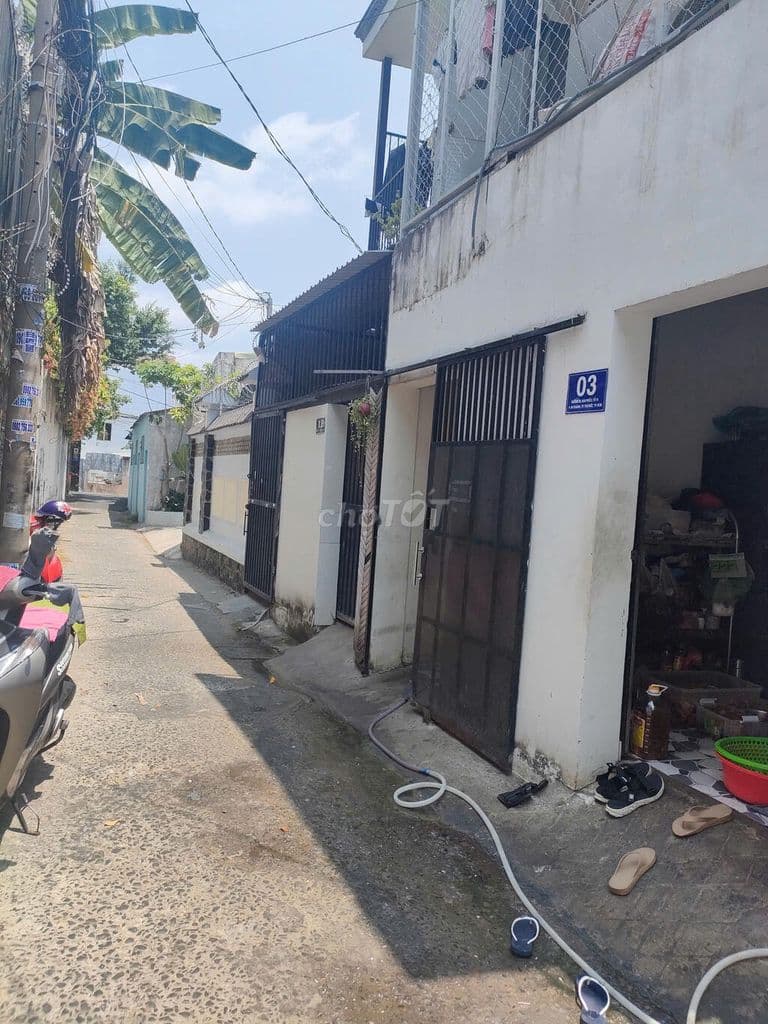 BÁN DÃY TRỌ 4 PHÒNG MẶT TIỀN ĐƯỜNG SỐ - TRẦN NÃO - PHÙ HỢP XÂY CHDV