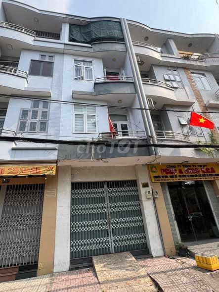 MẶT TIỀN phân lô đoạn đẹp ngay công viên 320 BS 4X16 TRỆT 2 LẦU ĐÚC