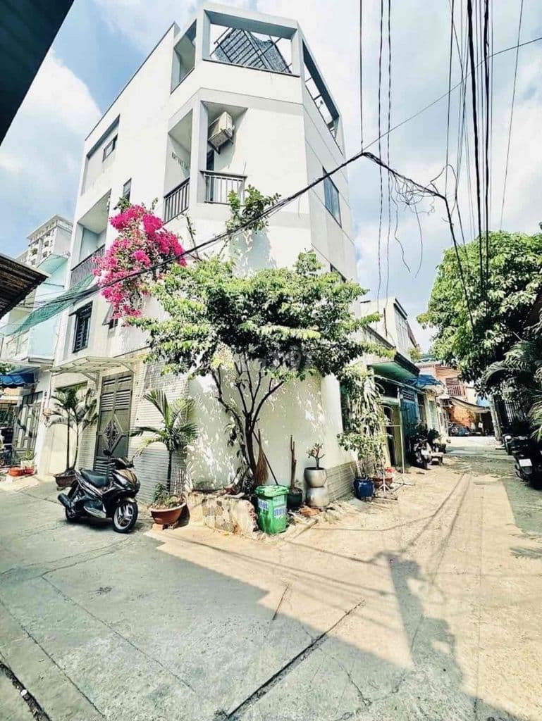 Đất đẹp phan văn hớn-dt 10mx14m-hẻm ô tô-tách được 2 lô