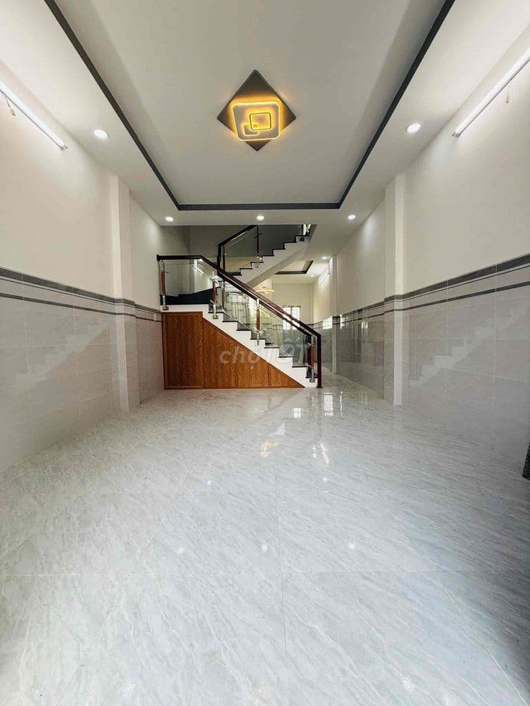 Nhà đẹp 4*11m 3PN hẻm 4m ô tô 2/ ngắn NGUYỄN THỊ TRỌN VĨNH LỘC A