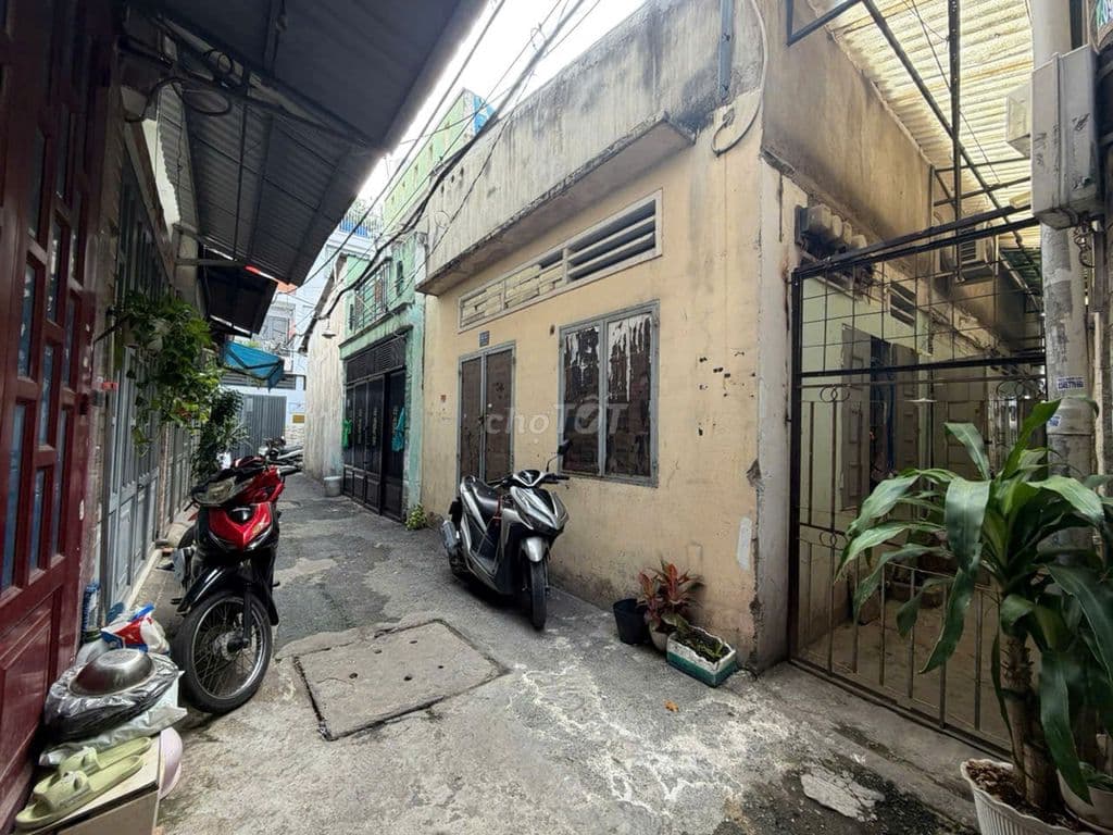 Hàng tuyệt chủng: Nhà ngang 6m sát bên ngã sáu Gò Vấp chỉ nhỉnh 70tr/m - Ảnh 2