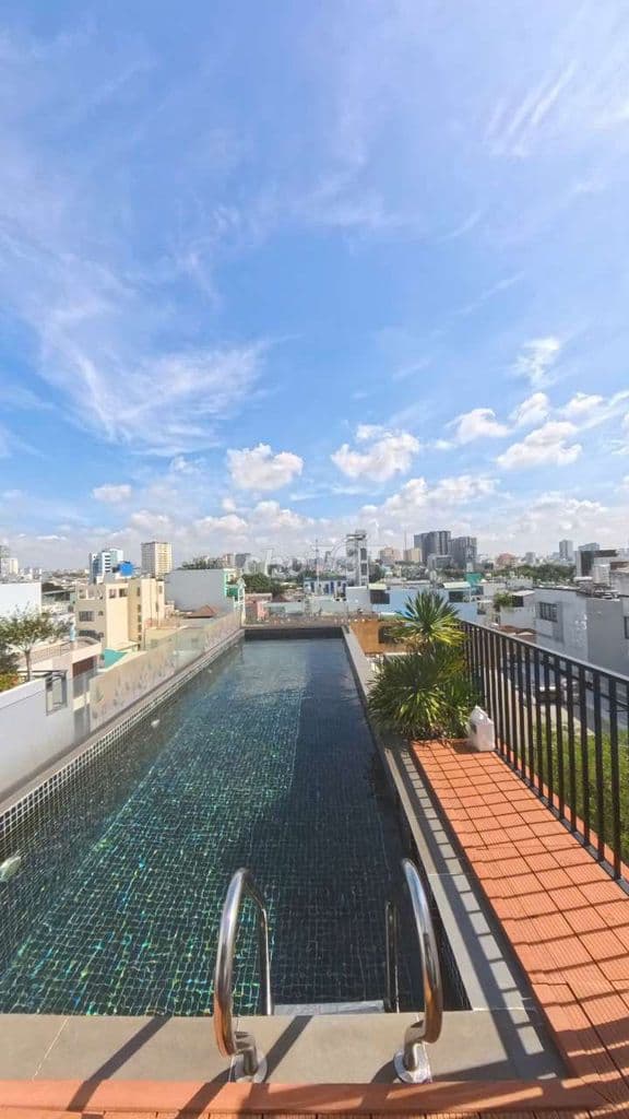 Nhà có gu - hồ bơi rooftop