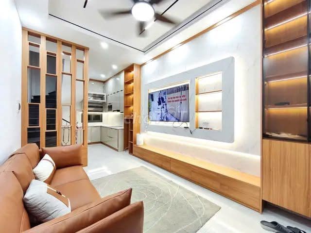 bán nhà 30m2 Quận Hai Bà Trưng - hơn 9 tỷ