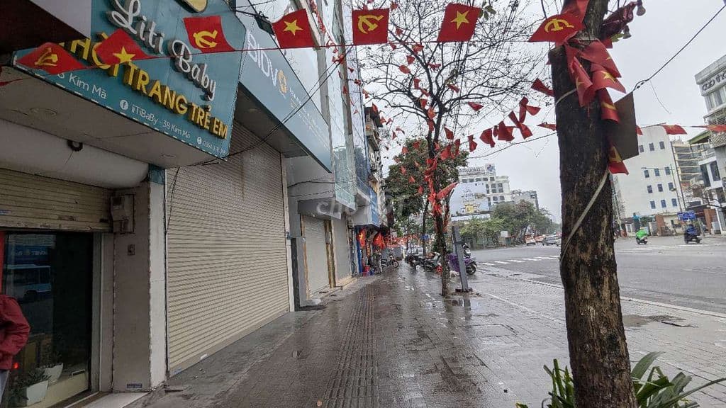 Kinh doanh mặt phố Kim Mã (đối diện bến xe Kim Mã) 32m2 x 2 tầng - Ảnh 2