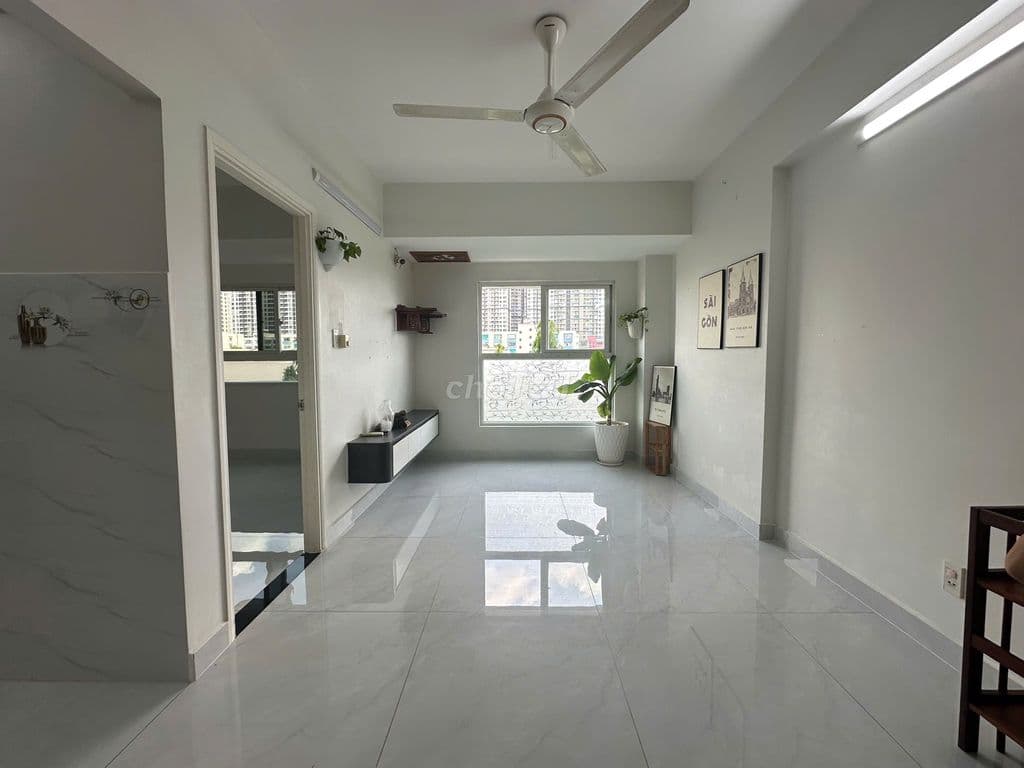 Bán căn hộ Ehome 3 2PN 64m² lầu 2 sửa đẹp sổ hồng sẵn
