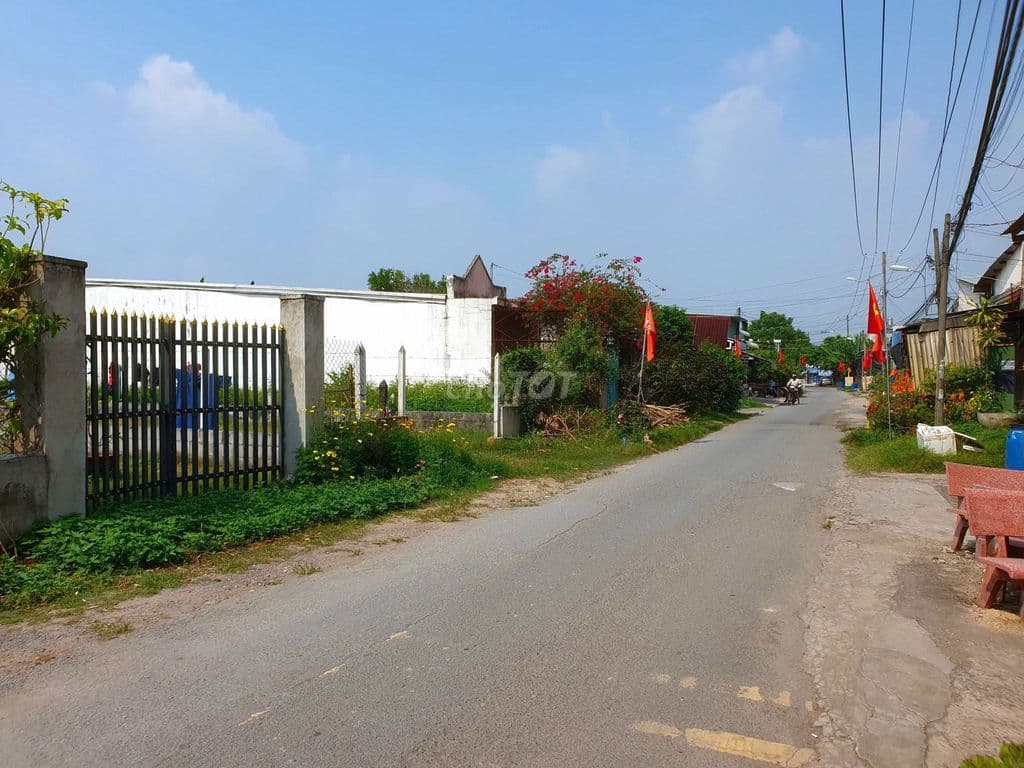 Đất 92m2 - giá 1tỷ 8 ở Tân Hiệp Hóc Môn cách QL 22 khoảng 500m, SHR - Ảnh 2