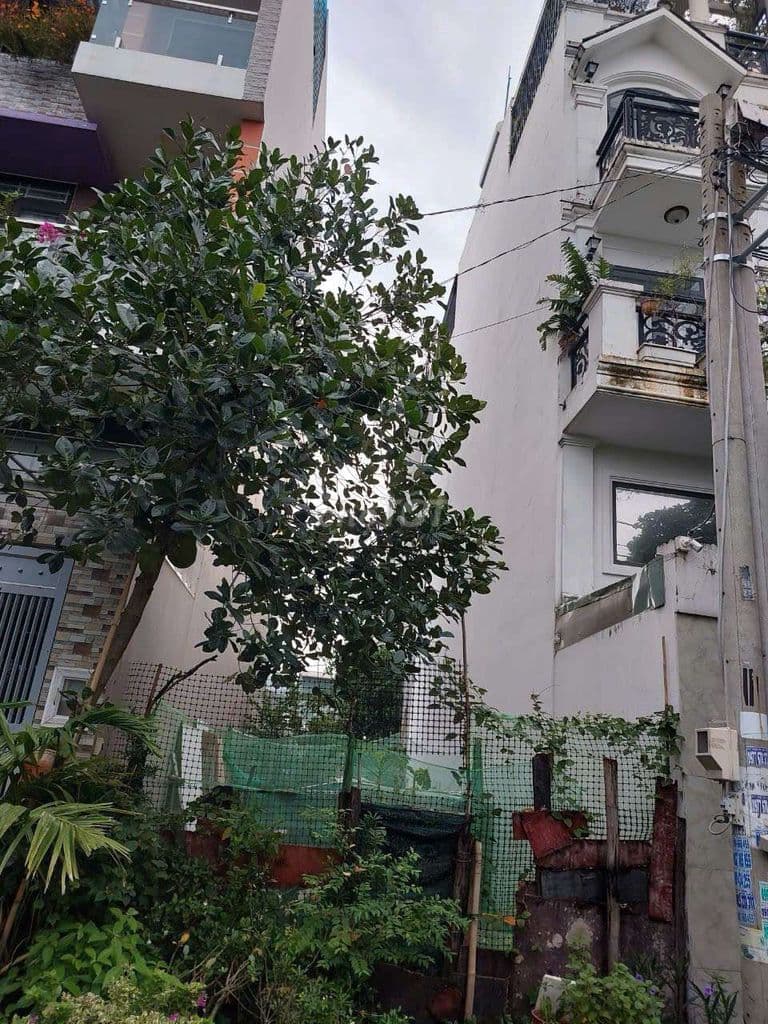 Hàng Ngộp. Siêu Rẻ. HXH Đường Nguyễn Duy Trinh. Long Trường. Quận 9.