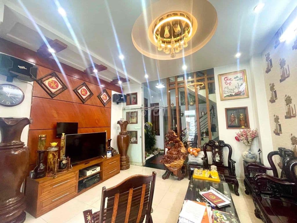nhà 80 m² 2 tầng 7 tỷ hơn hẻm 8 m ngay chợ phạm văn bạch - Ảnh 2