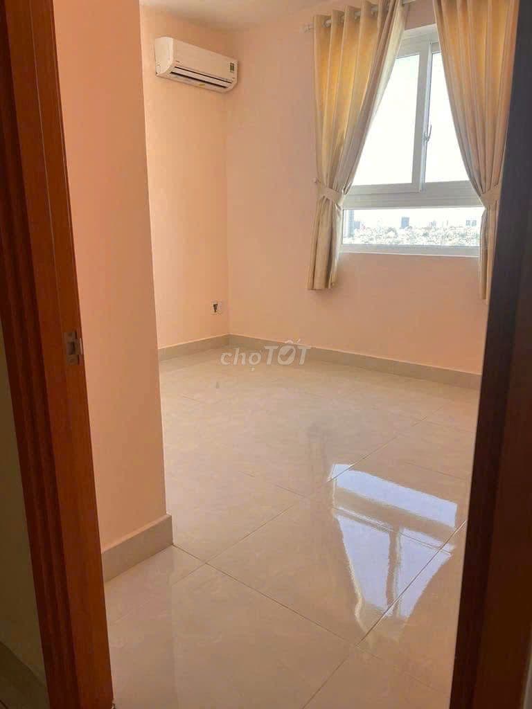 Chính chủ bán CH Tara 2PN 2WC 78m2 - Tặng full nội thất - giá 4,400 tỷ