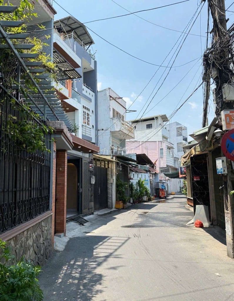 4,8T - Hẻm xe hơi thông - trung tâm gò vấp