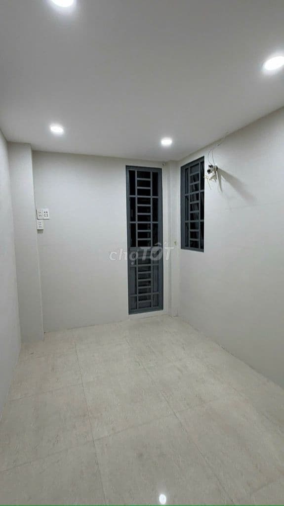 Hàng hiếm tại Lê Hồng Phong căn nhà 42m2 sàn, 2PN, 2WC, 3 tầng mới đẹp - Ảnh 2