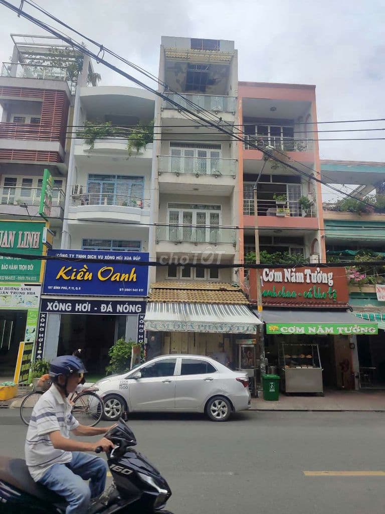 Mặt tiền 199 Bình Phú 4x20 5 tầng vị trí đẹp nhất Quận 6